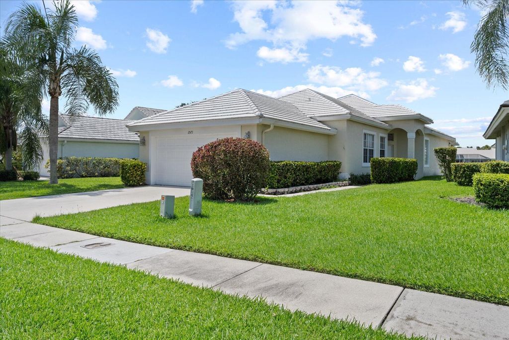 Photo of 2573 Country Golf Drive, Wellington, FL 33414 (MLS # B26024489)