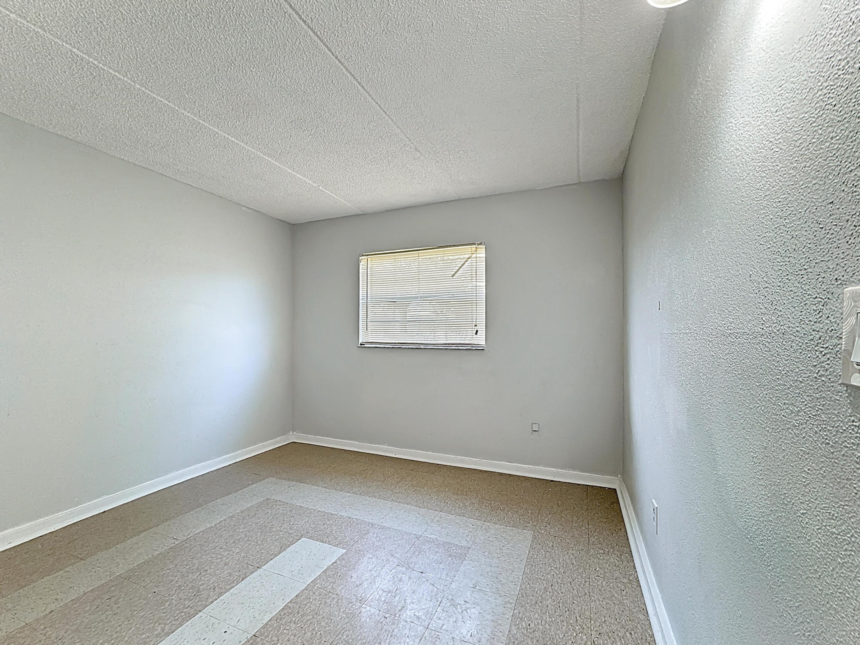 PALM GARDENS CONDO - Residential