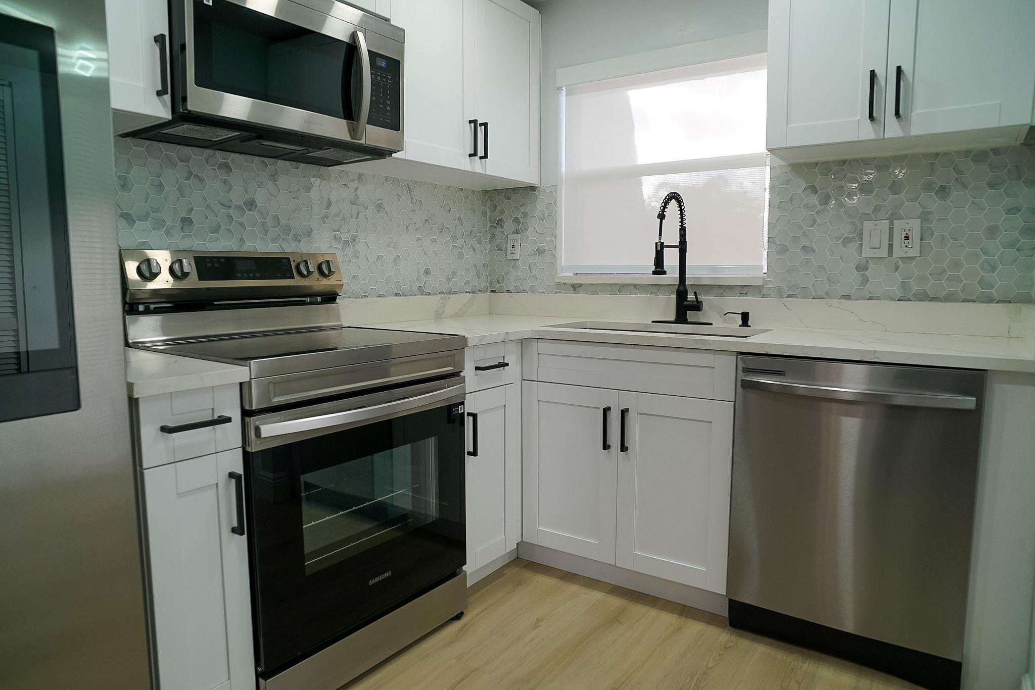 Sunrise lakes - Residential