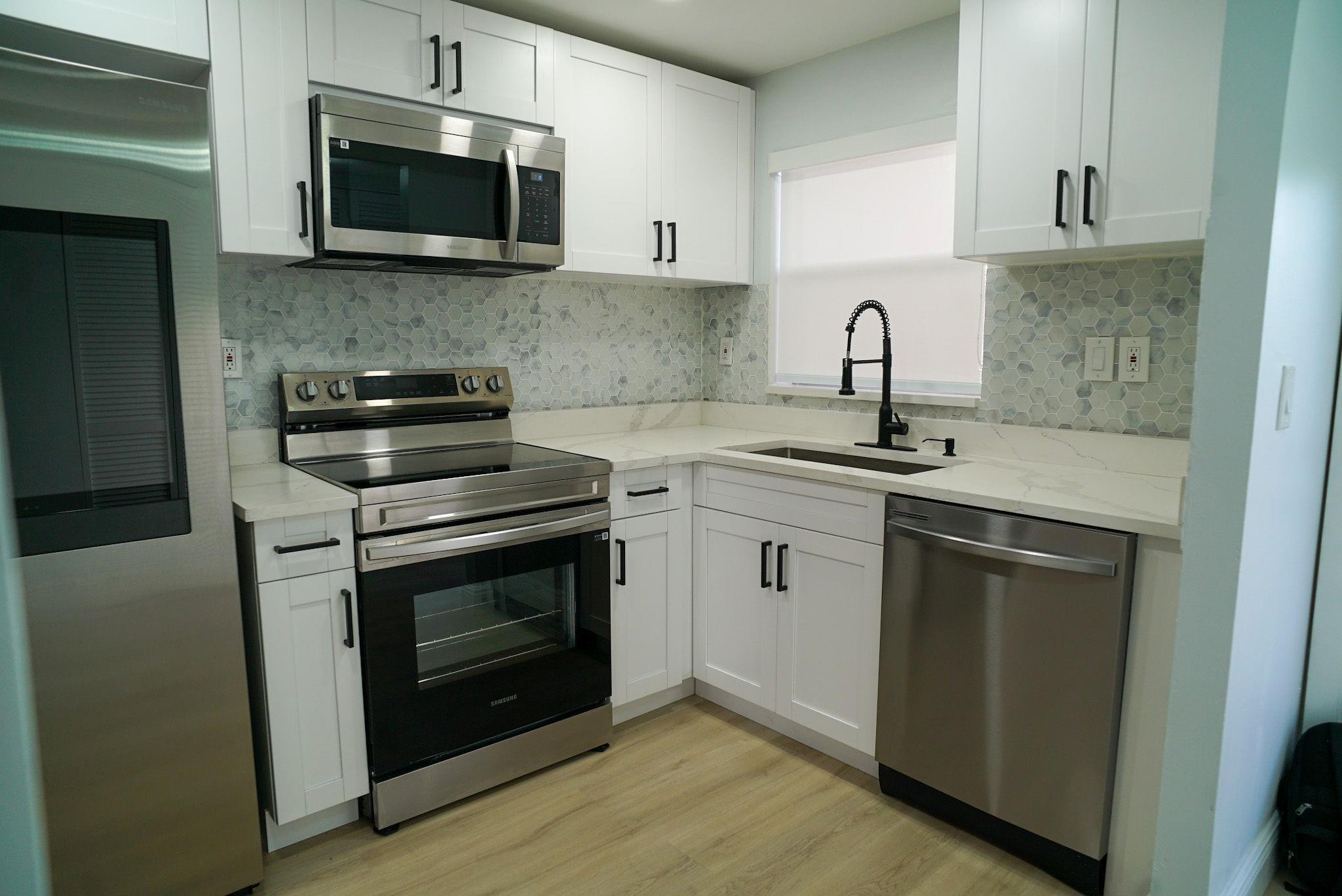 Sunrise lakes - Residential