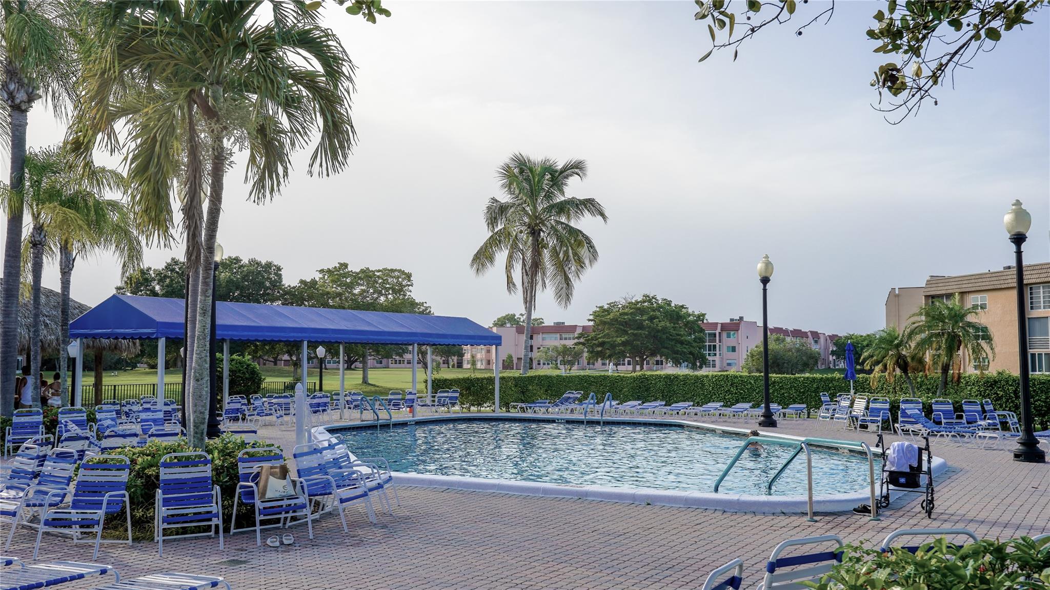 Sunrise lakes - Residential