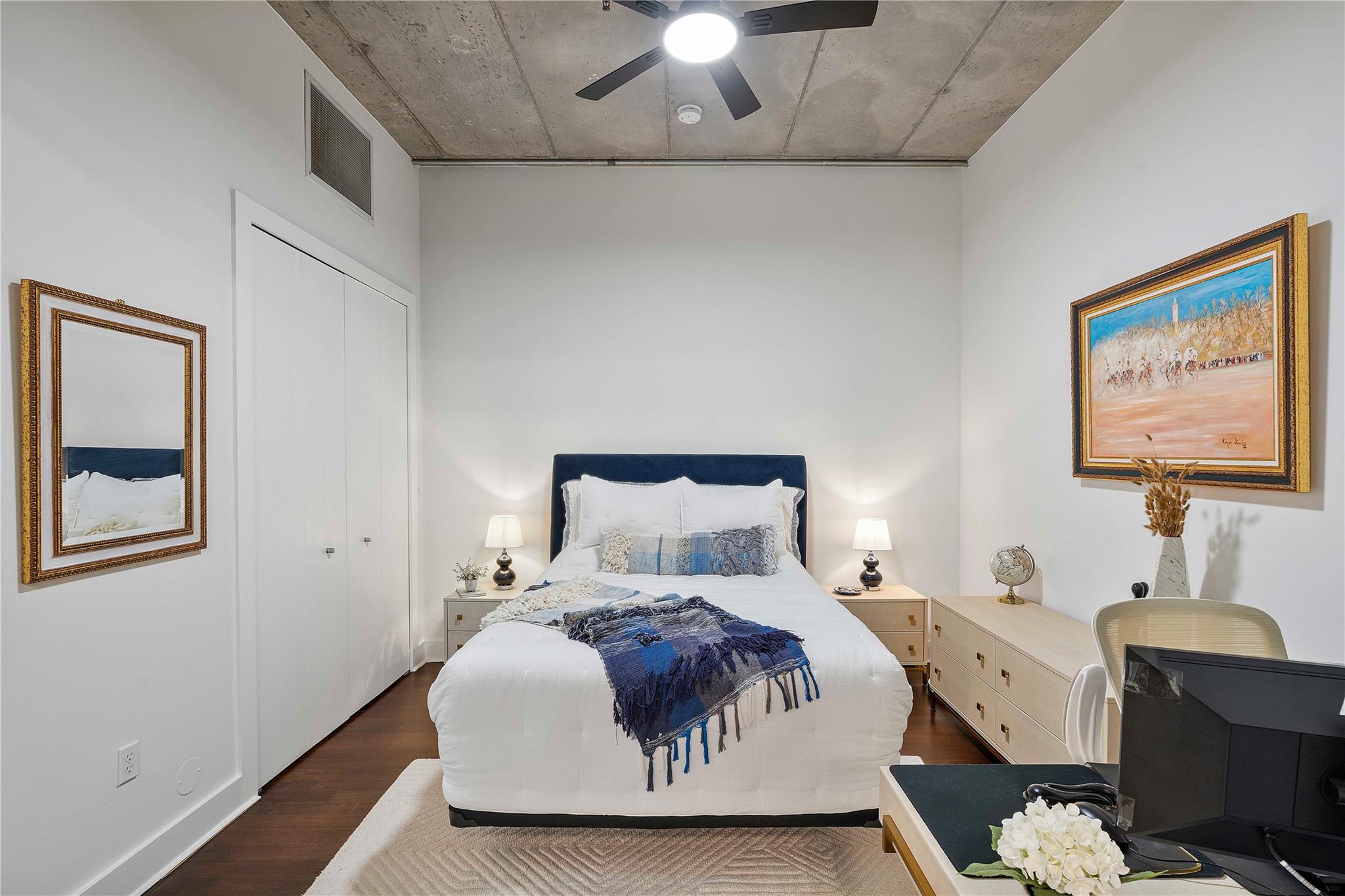 THE FOUNDRY LOFTS - Residential