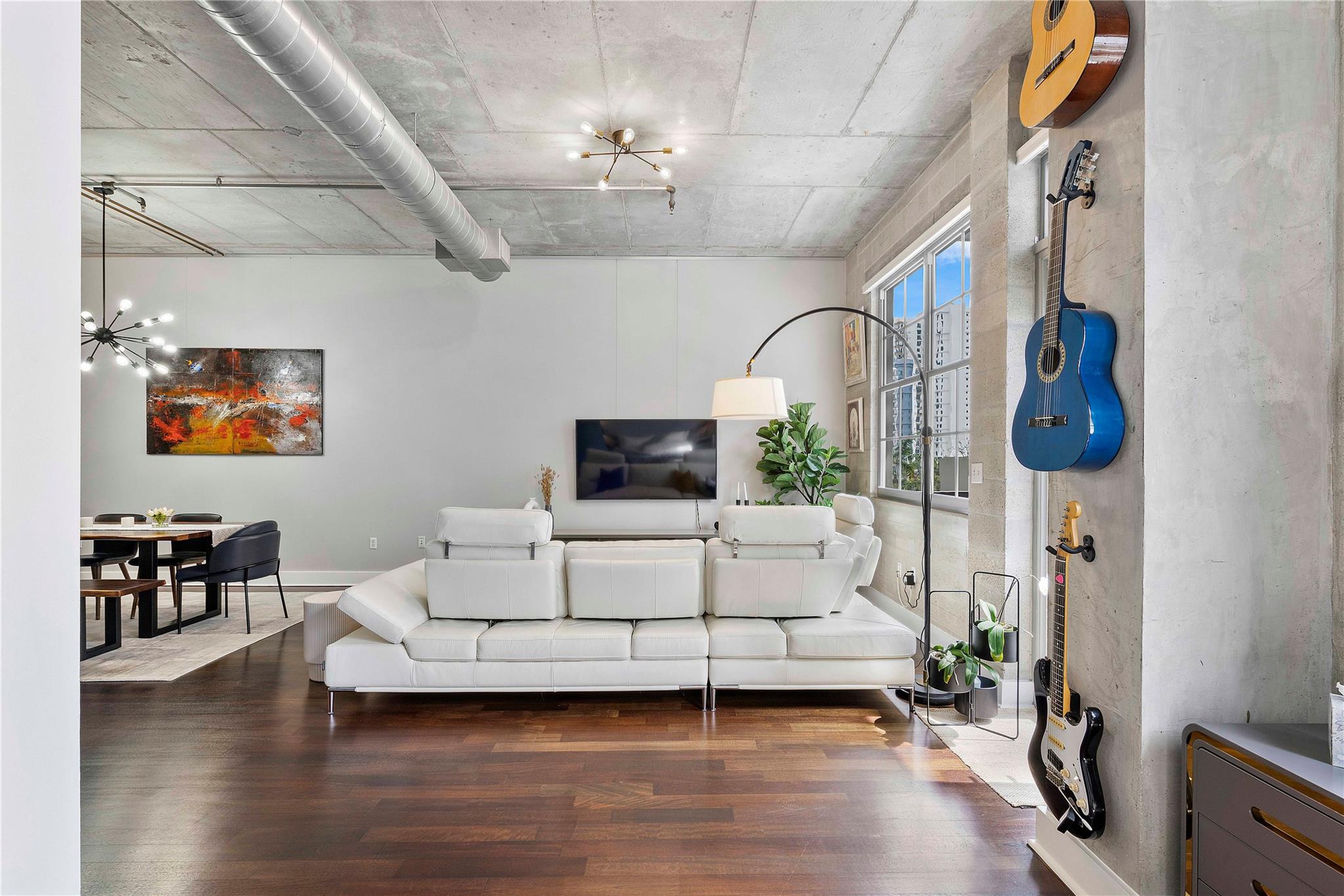 THE FOUNDRY LOFTS - Residential