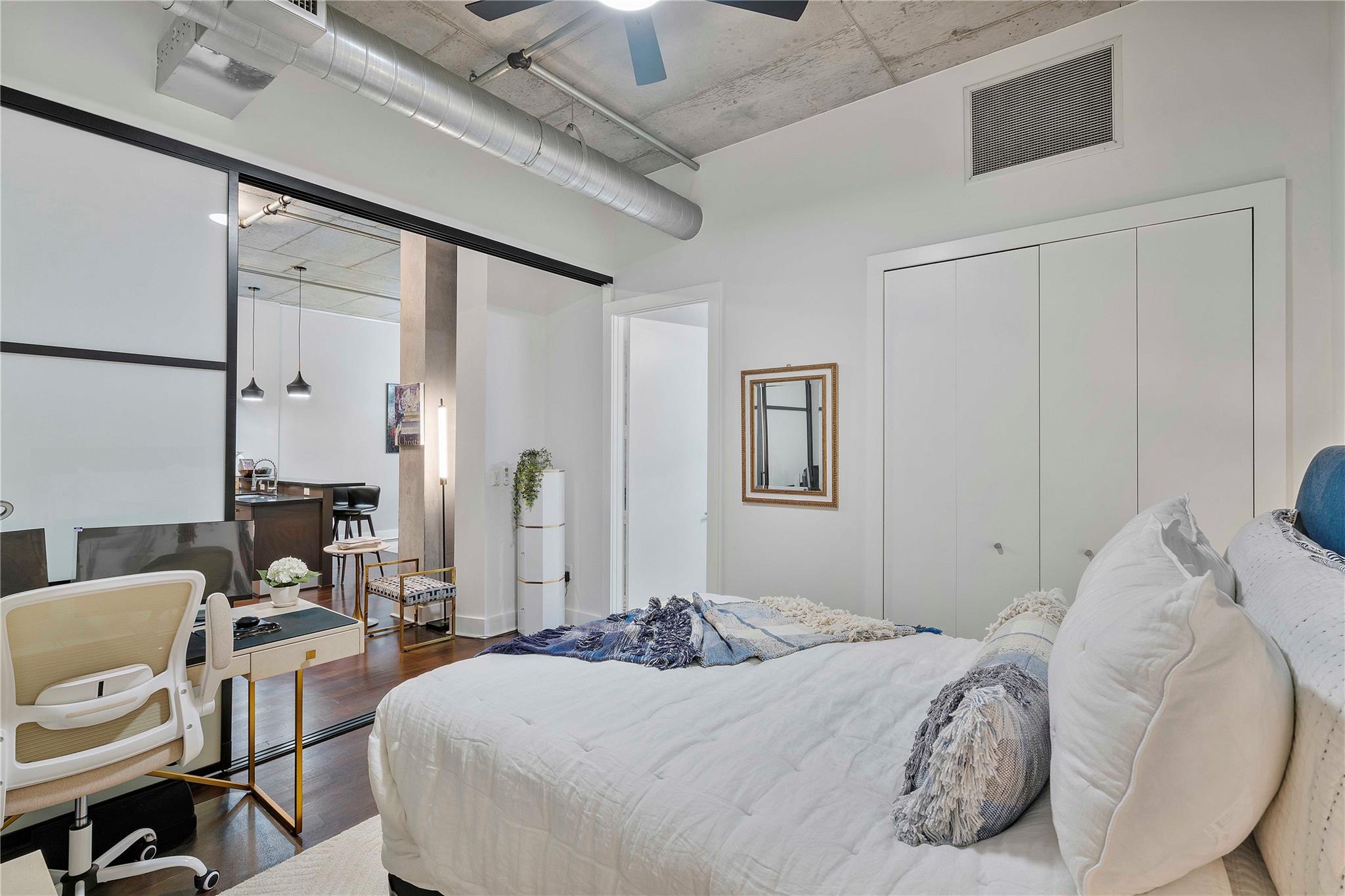 THE FOUNDRY LOFTS - Residential