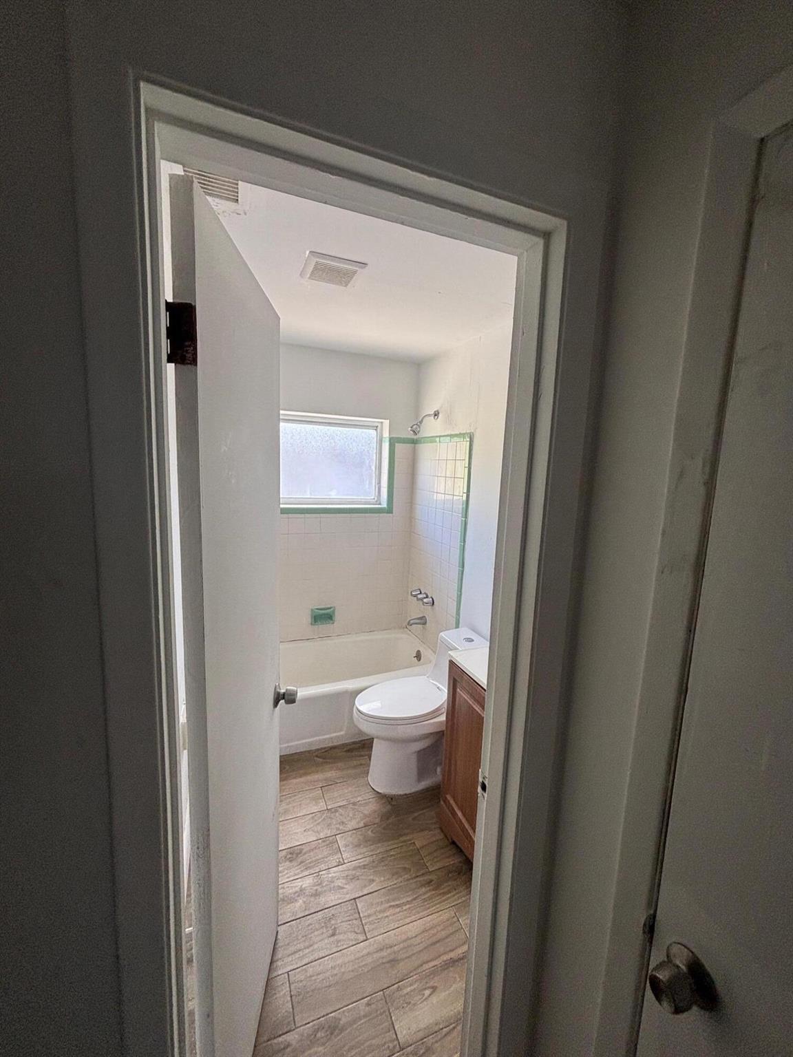 503 N 25th Street, Fort Pierce, FL, 34947/$269,000 4 503 N 25th Street
