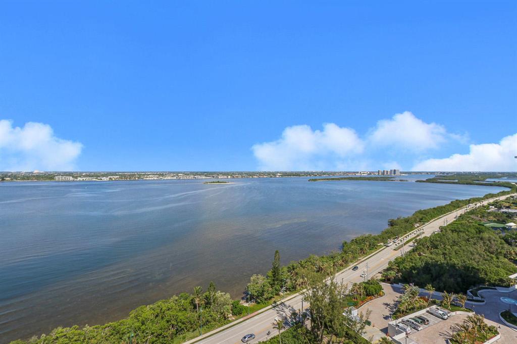 Via Delfino - Residential