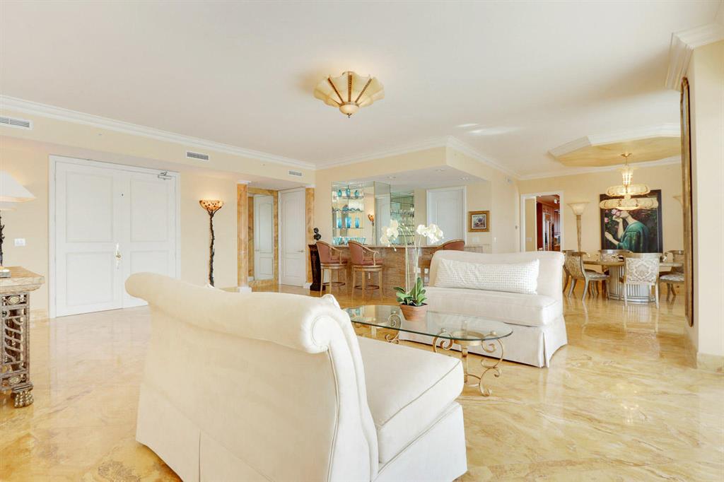 Via Delfino - Residential