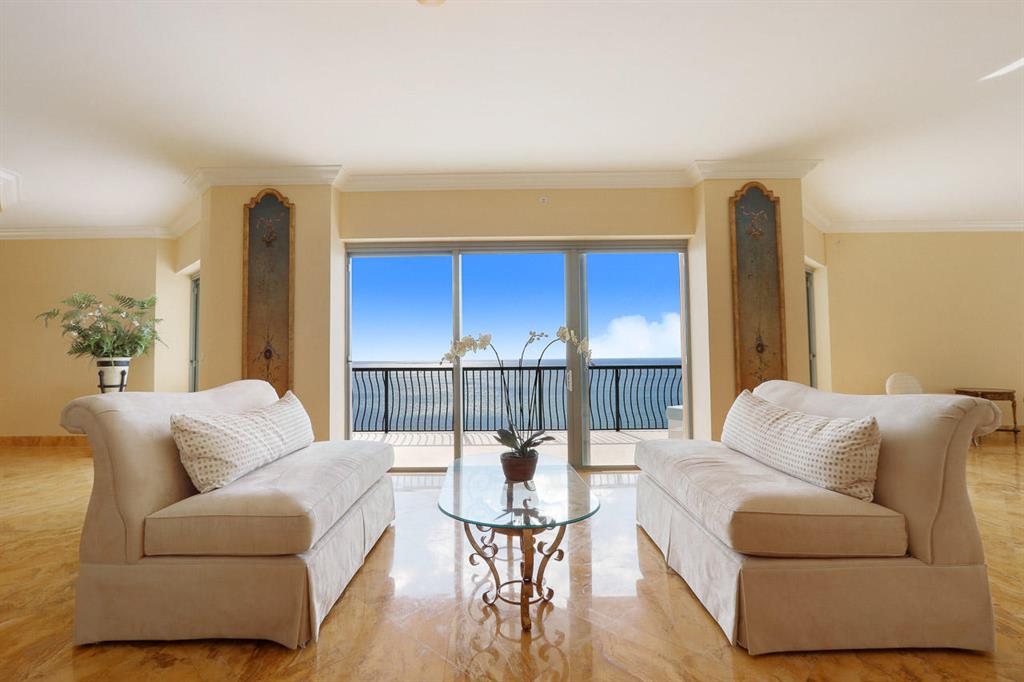 Via Delfino - Residential