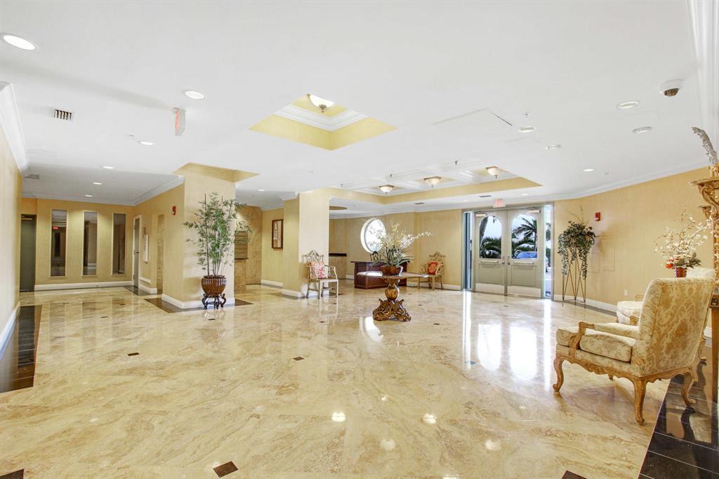 Via Delfino - Residential