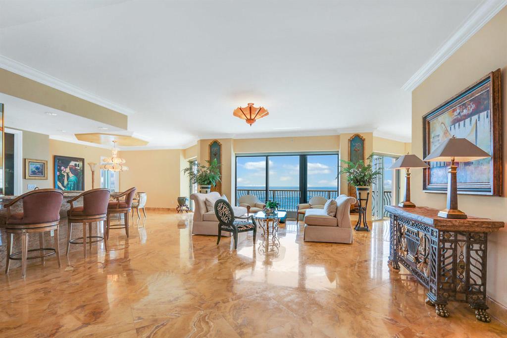 Via Delfino - Residential