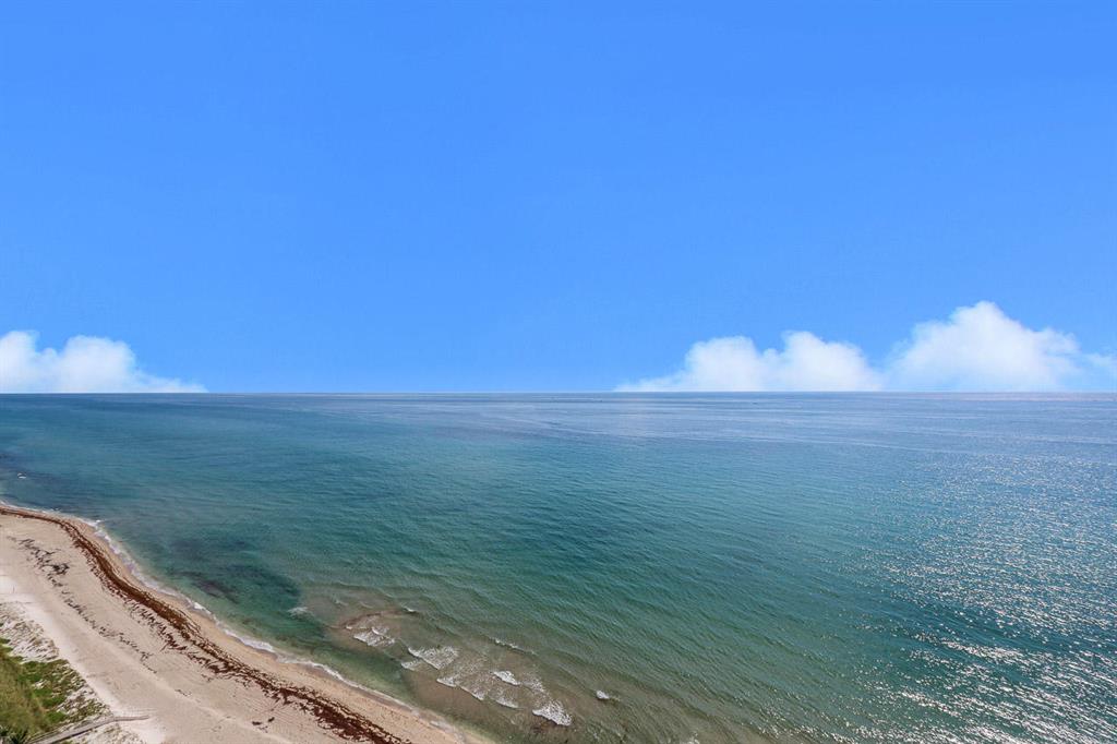 Via Delfino - Residential