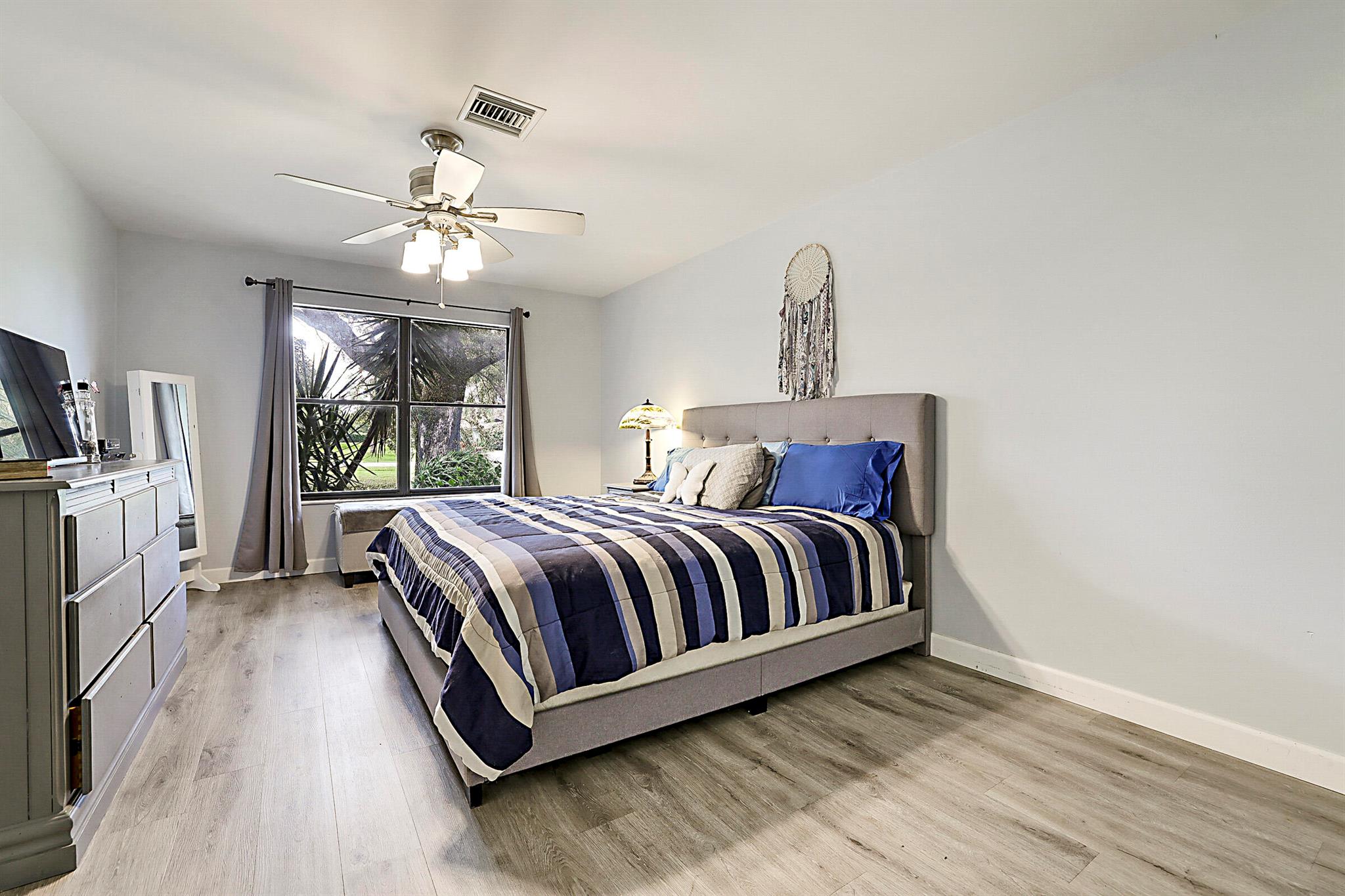 EASTPOINTE - Residential