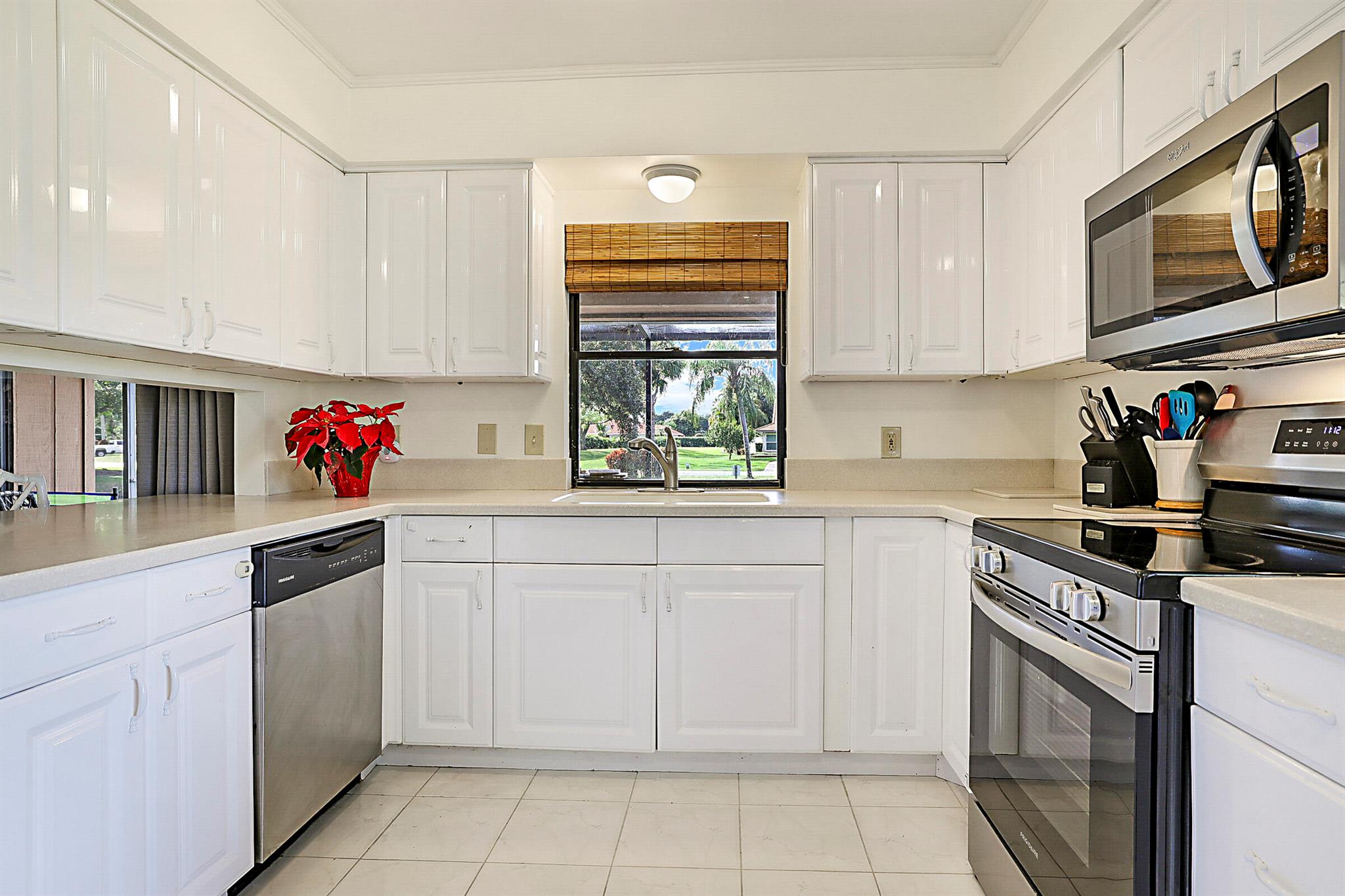 EASTPOINTE - Residential