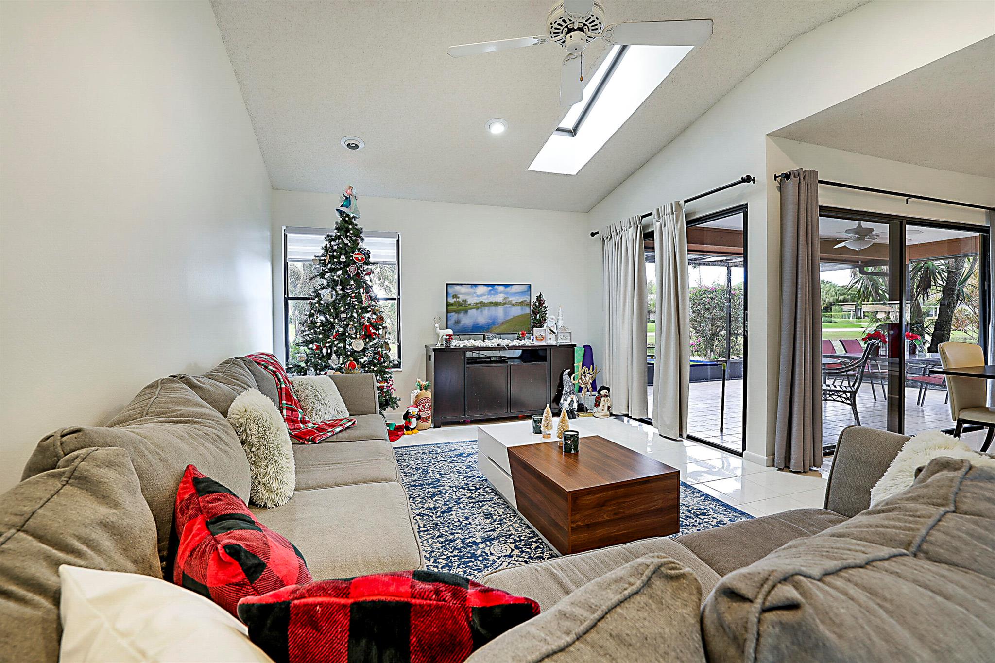 EASTPOINTE - Residential