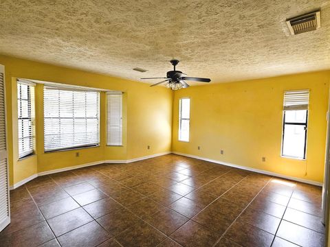 A home in Port St Lucie