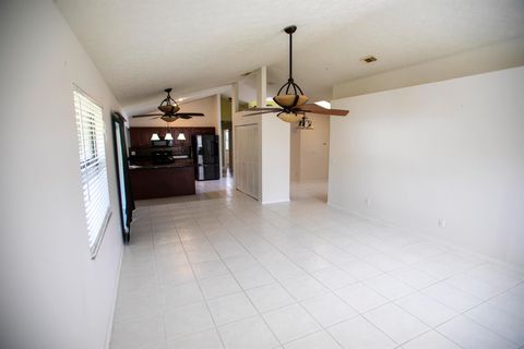 A home in Port St Lucie