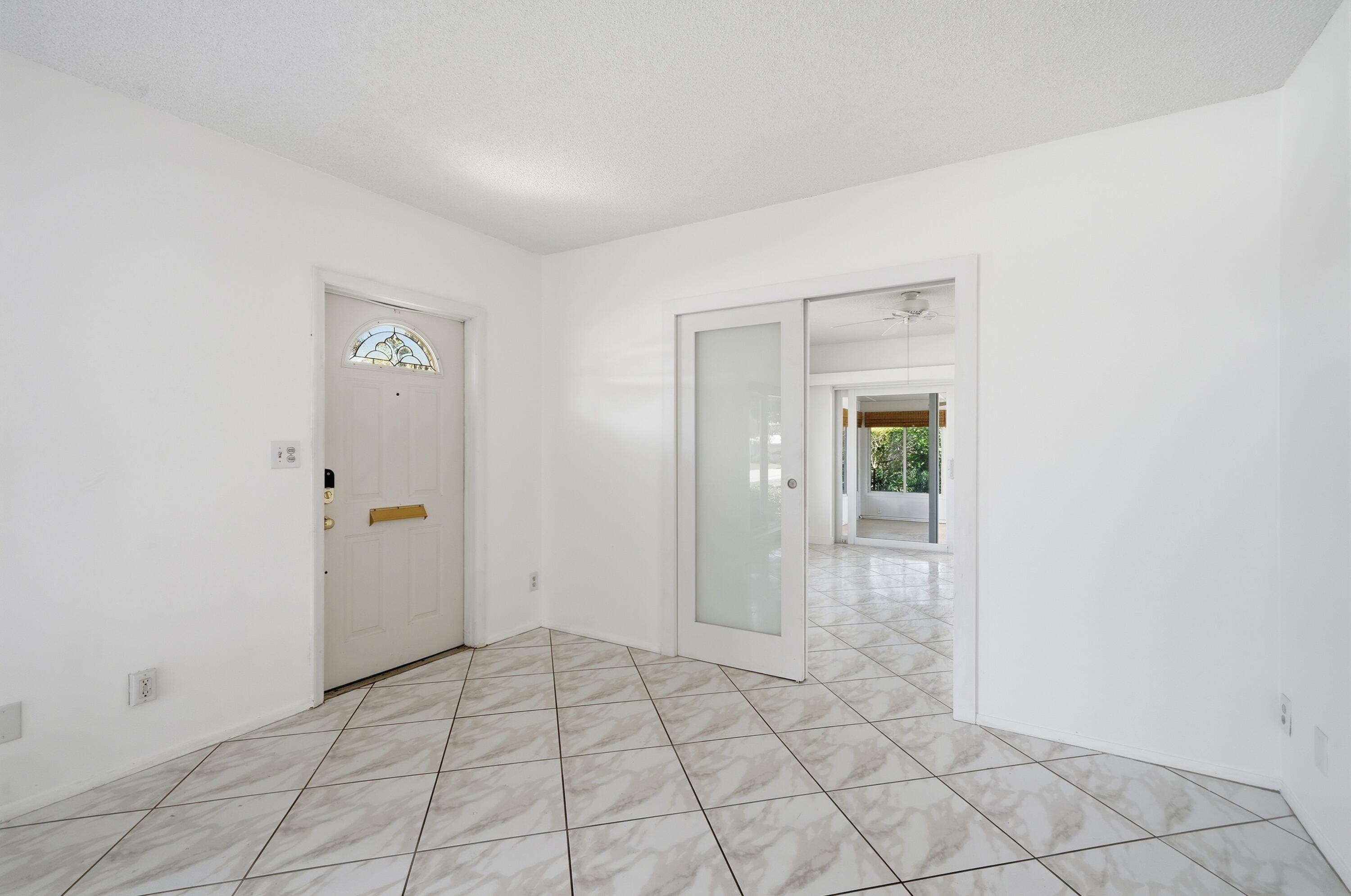 PALM CLUB CO-OP - Residential