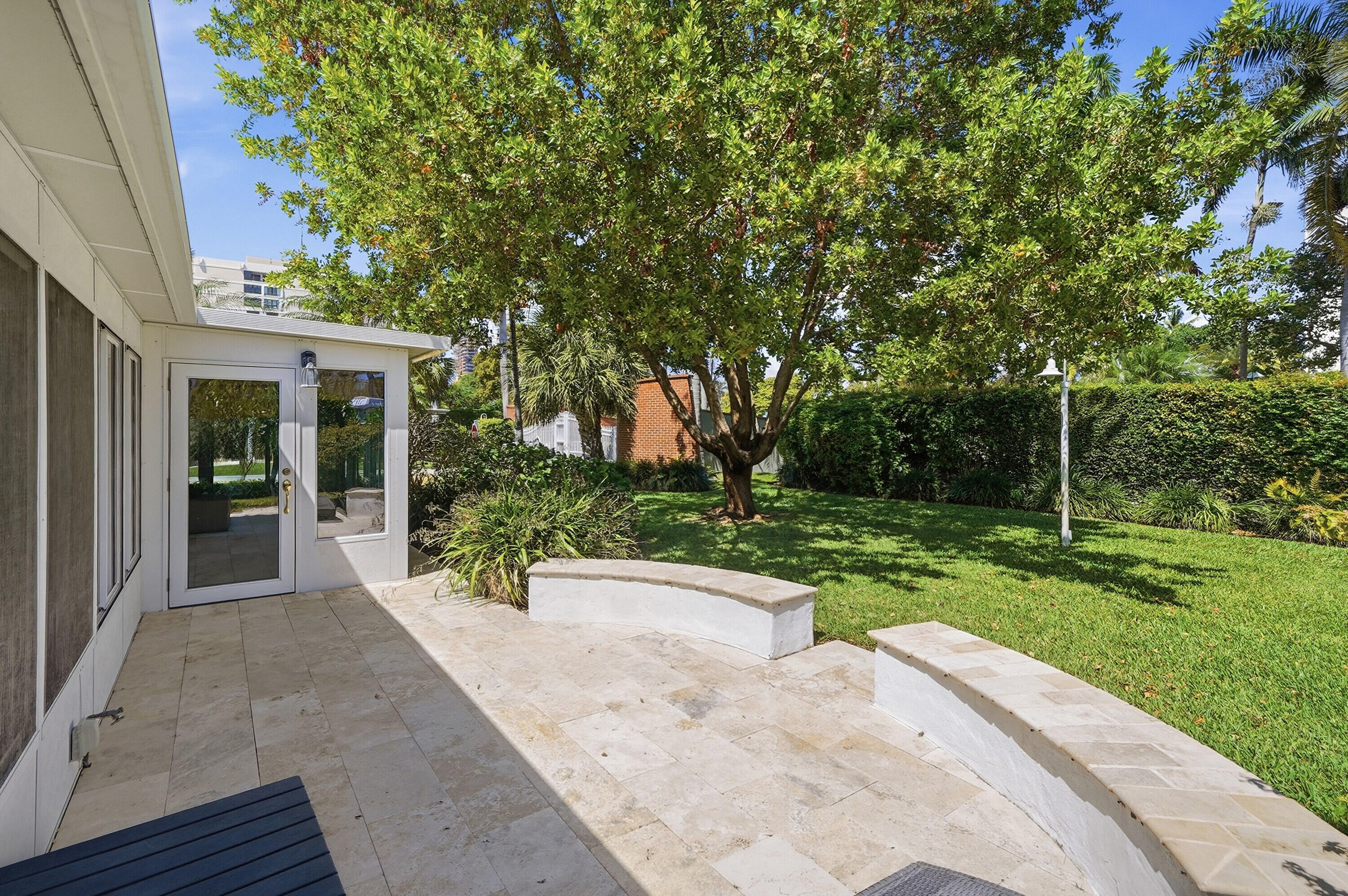 PALM CLUB CO-OP - Residential