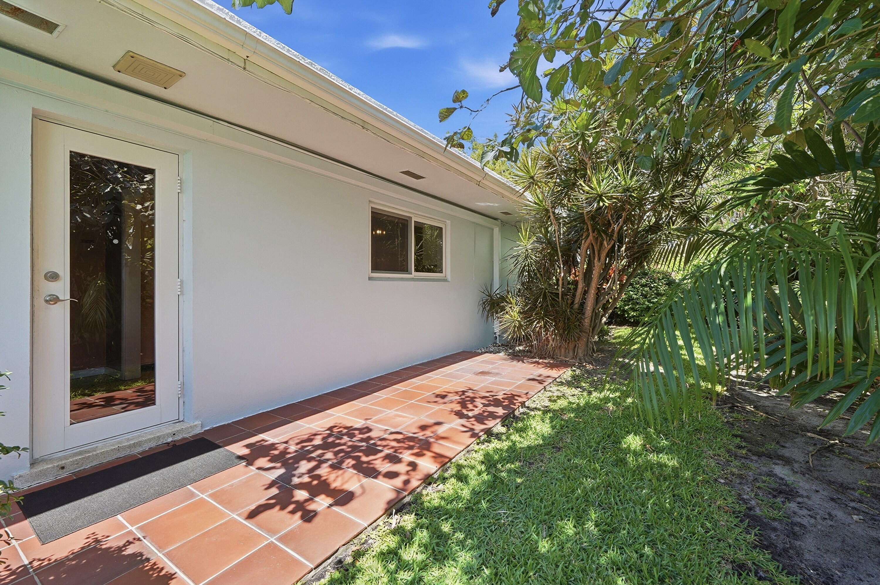 PALM CLUB CO-OP - Residential