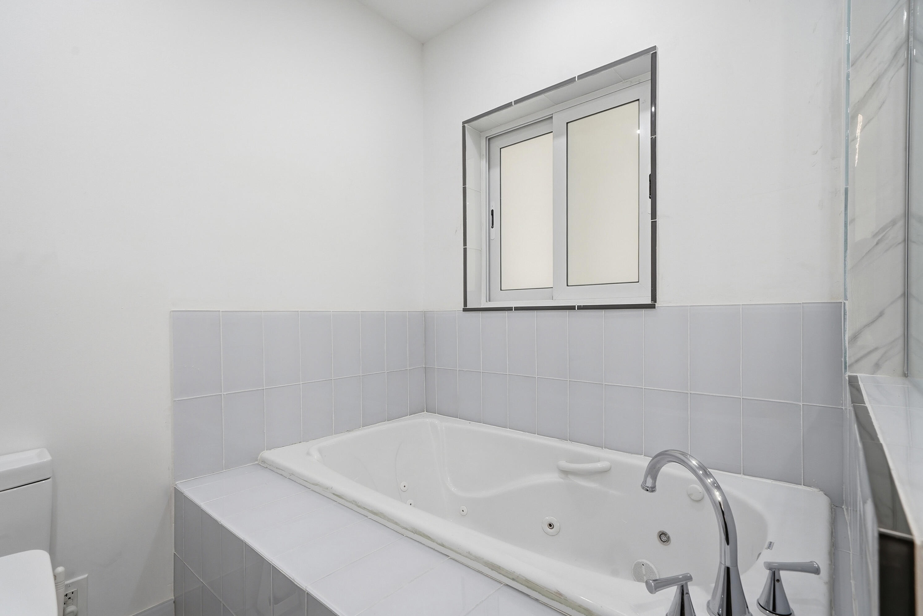 PALM CLUB CO-OP - Residential