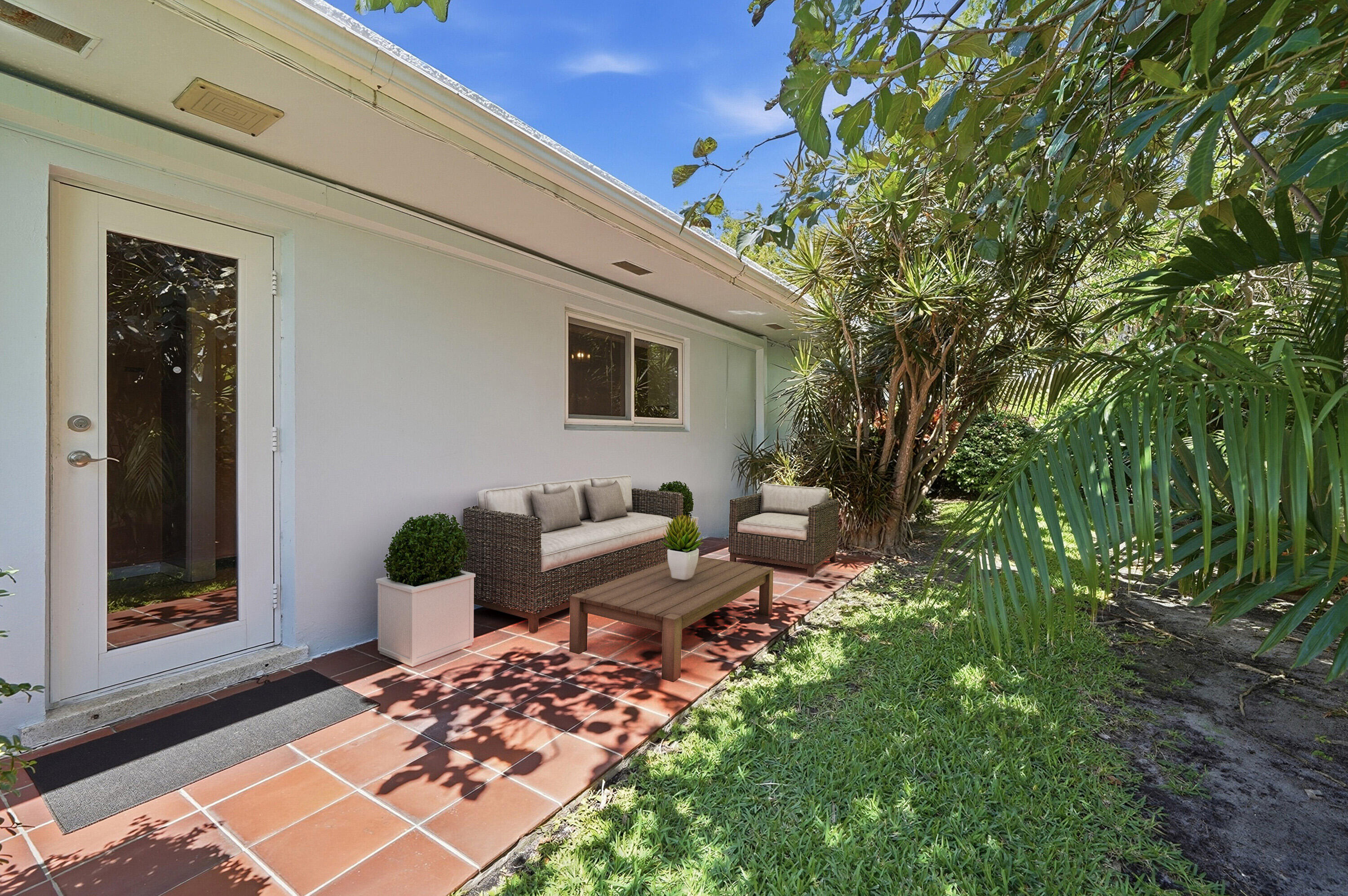 PALM CLUB CO-OP - Residential