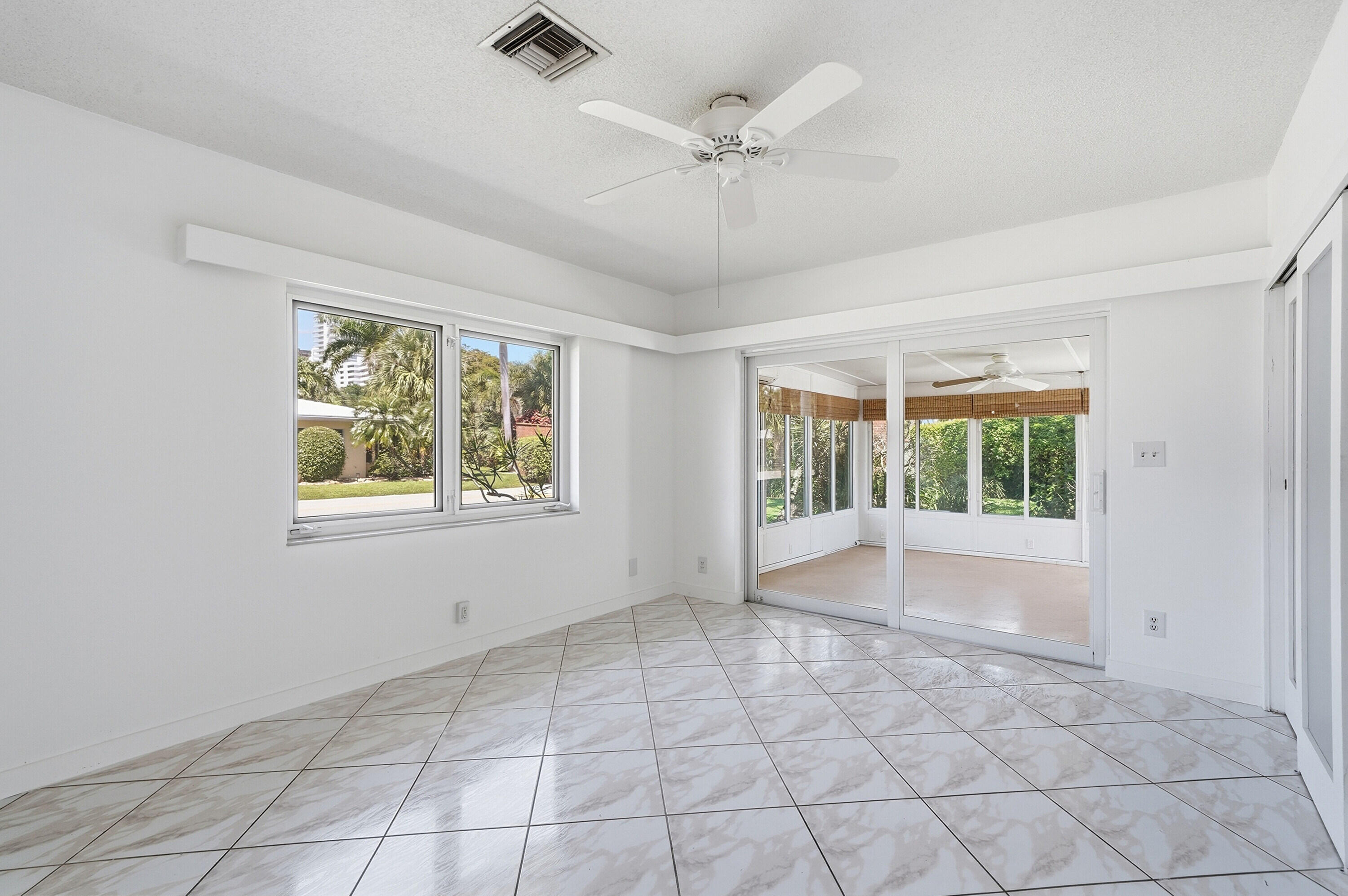 PALM CLUB CO-OP - Residential