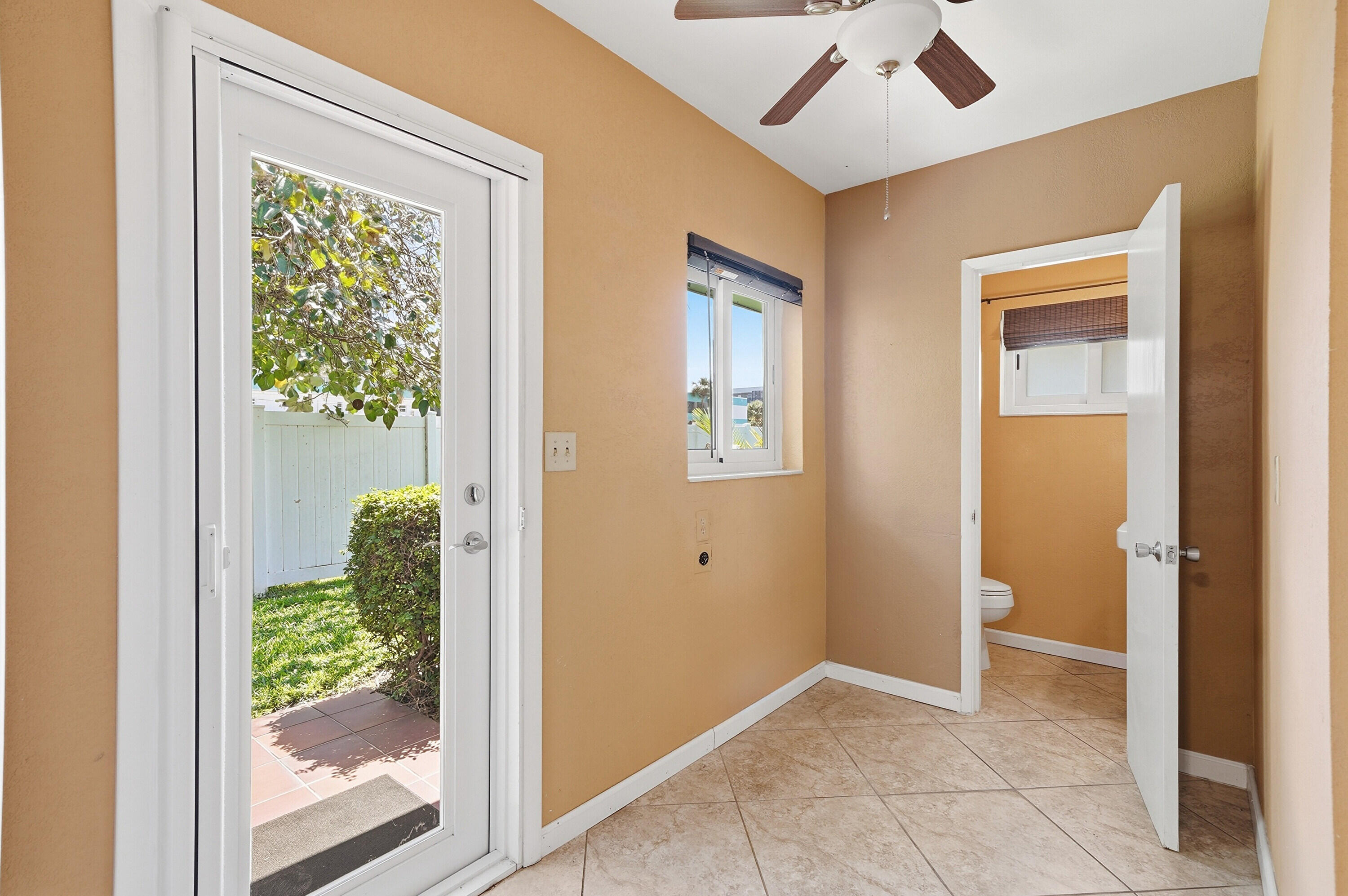 PALM CLUB CO-OP - Residential