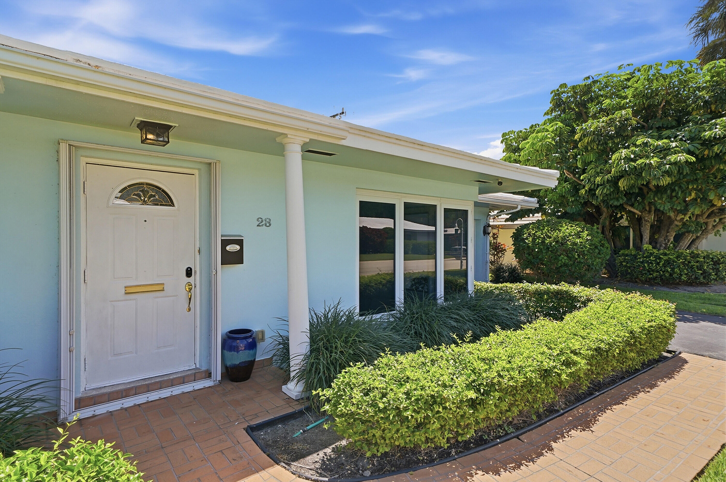 PALM CLUB CO-OP - Residential