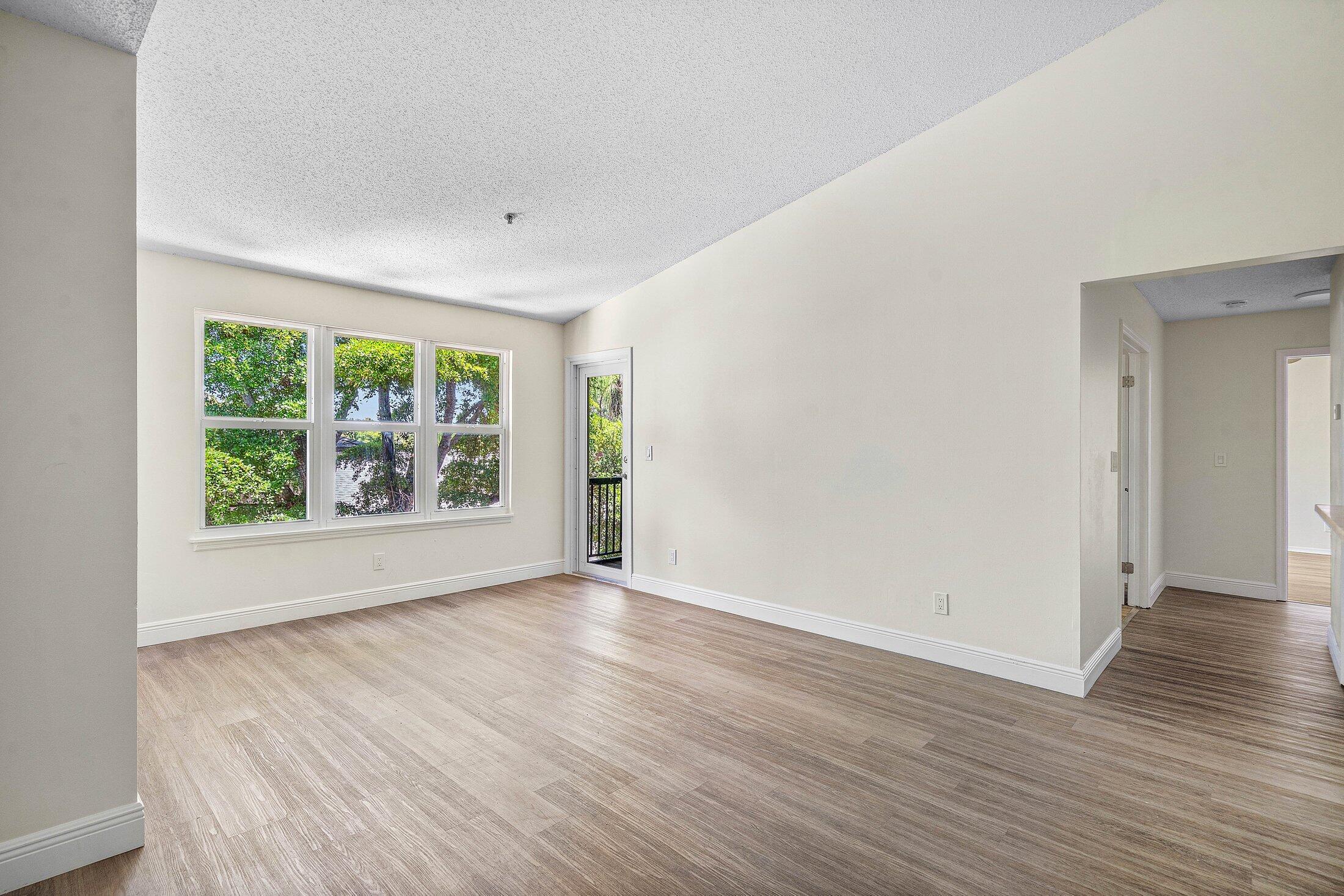 BOYNTON LANDINGS CONDO - Residential Lease