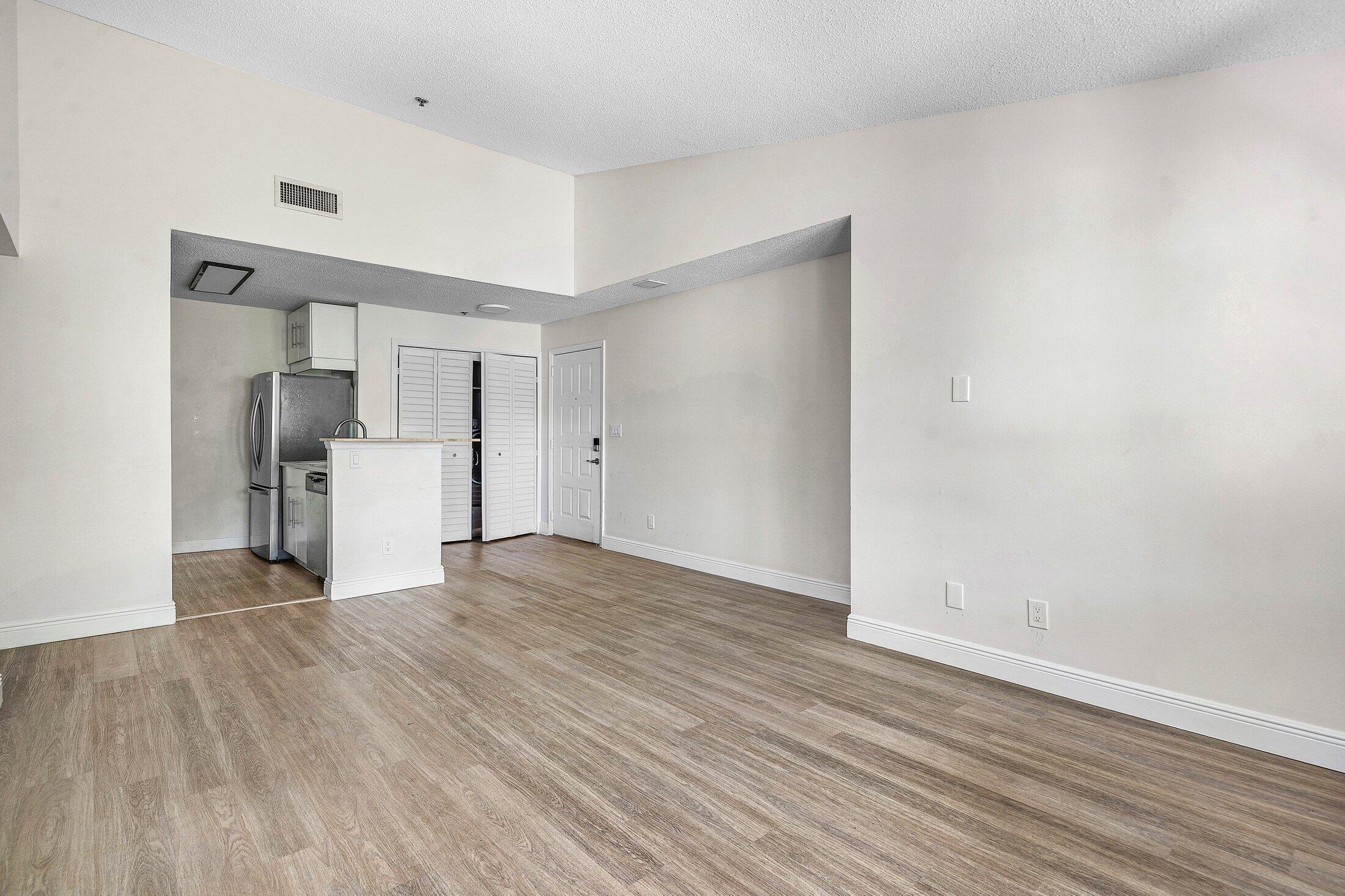 BOYNTON LANDINGS CONDO - Residential Lease