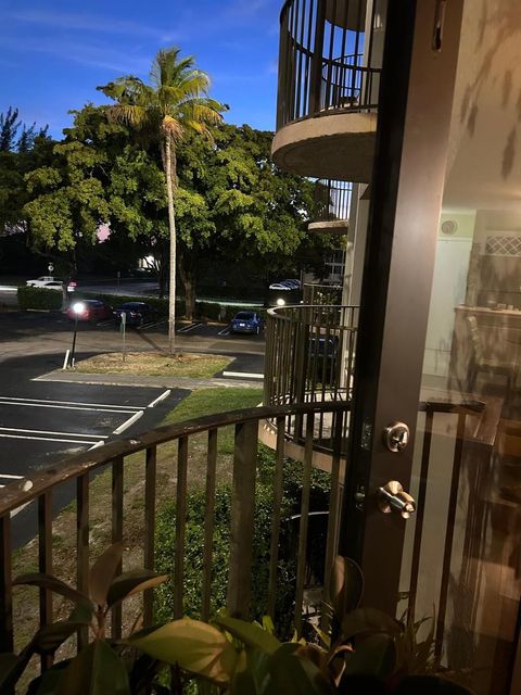 Tiny photo for 2771 Riverside Drive #213-A, Coral Springs, FL 33065 (MLS # F10549547)
