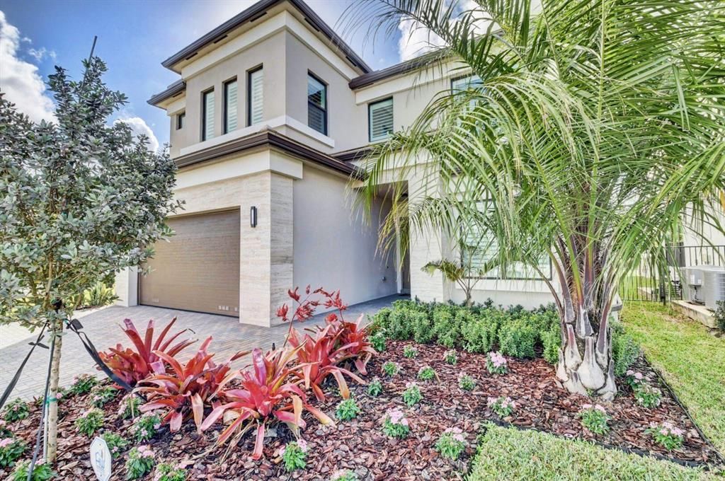 Photo of 8596 Torrey Isles Terrace, Boca Raton, FL 33496 (MLS # R10694821)