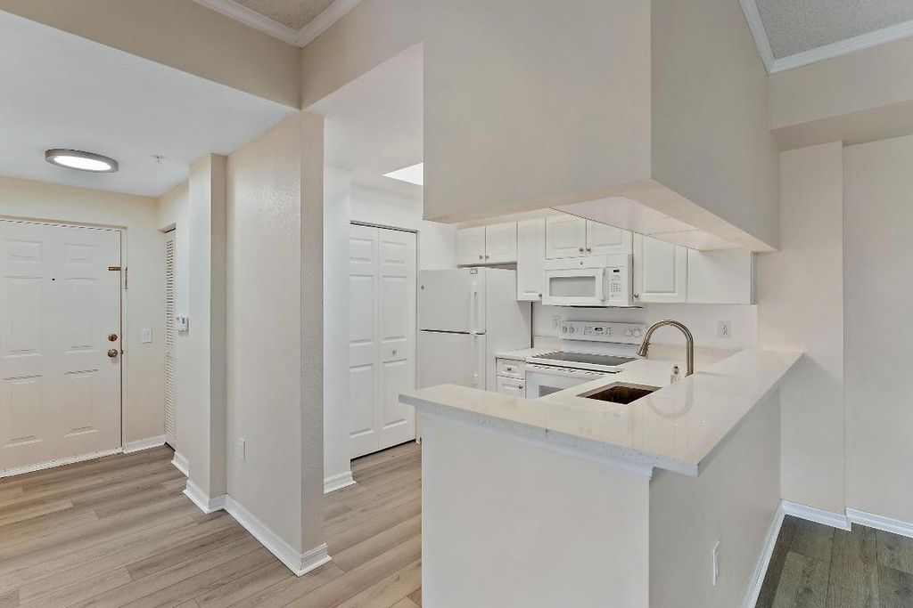 Photo of 2813 Grande Parkway #108, Palm Beach Gardens, FL 33410 (MLS # R10990794)