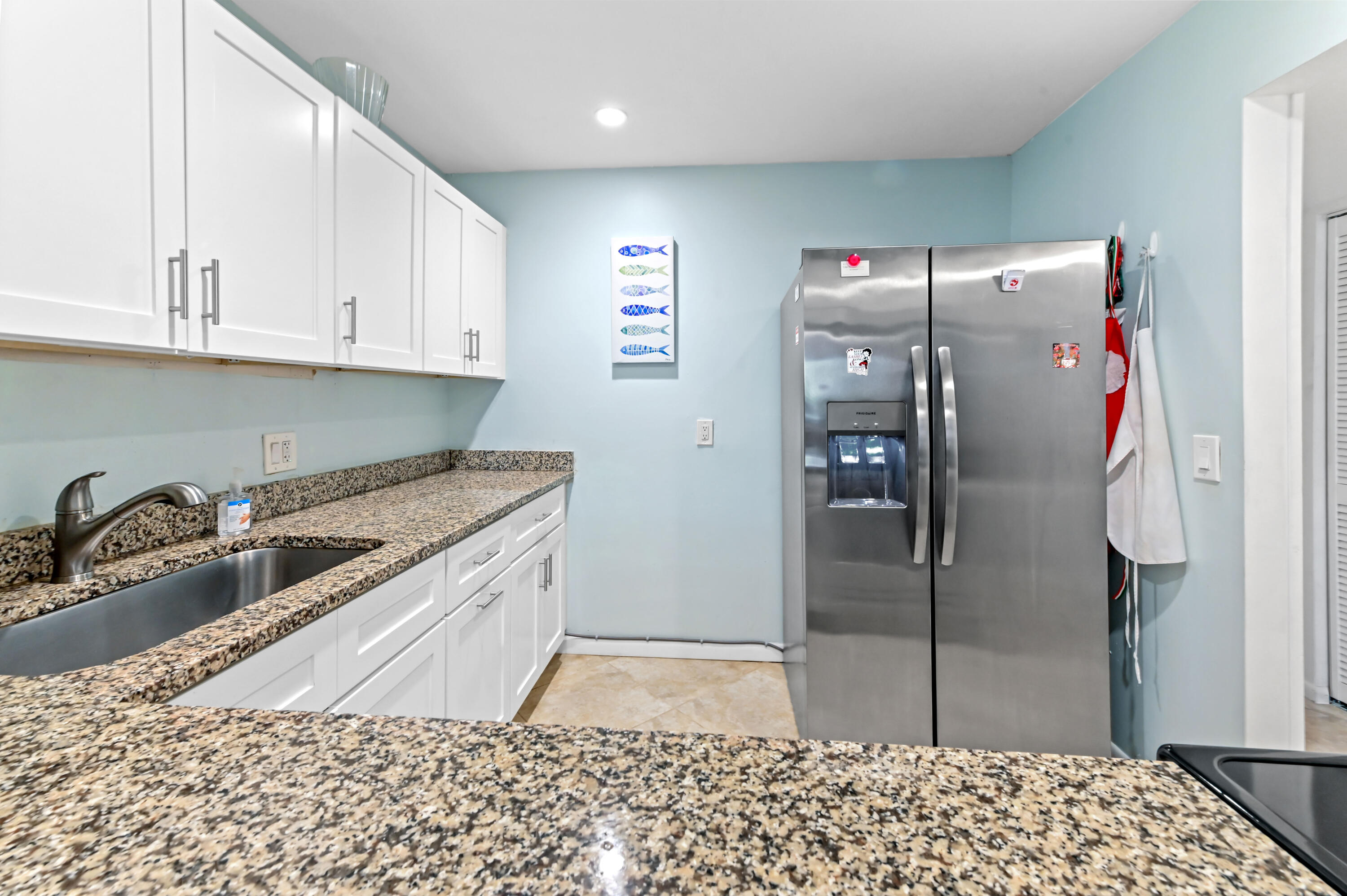 1516 S Lakeside Drive 110