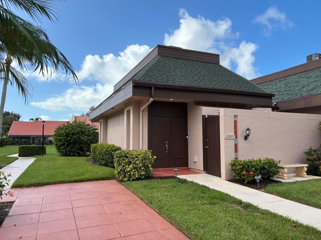 Photo of 3325 SE LA PRADO Court, Port Saint Lucie, FL 34952 (MLS # B26089916)