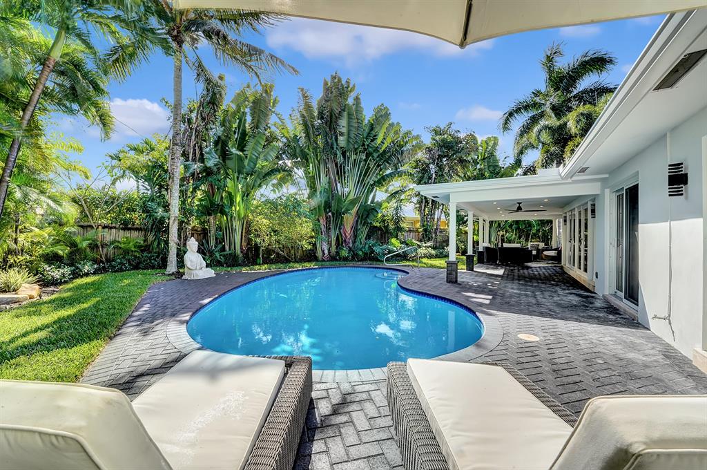 LAKE SHORE ESTATESLAKE ID - Residential