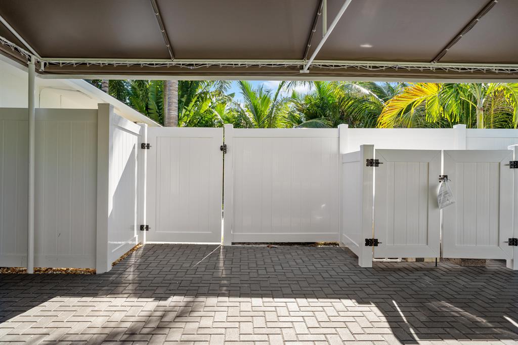 LAKE SHORE ESTATESLAKE ID - Residential