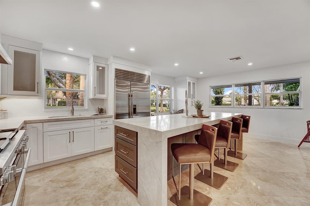 LAKE SHORE ESTATESLAKE ID - Residential