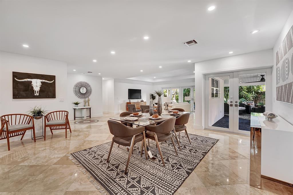 LAKE SHORE ESTATESLAKE ID - Residential