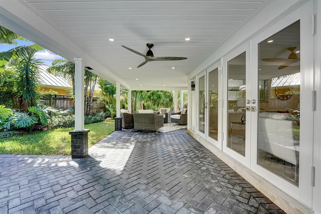 LAKE SHORE ESTATESLAKE ID - Residential