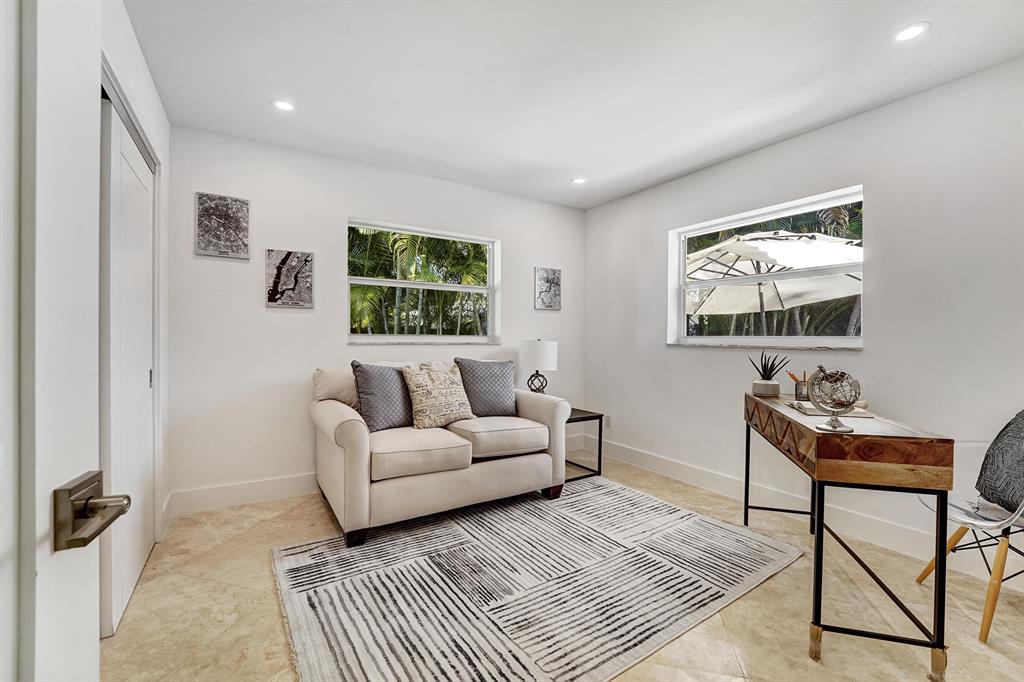 LAKE SHORE ESTATESLAKE ID - Residential