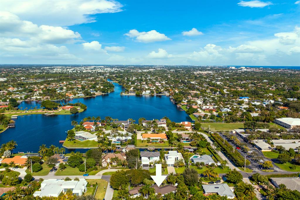 LAKE SHORE ESTATESLAKE ID - Residential