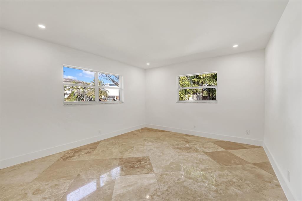 LAKE SHORE ESTATESLAKE ID - Residential