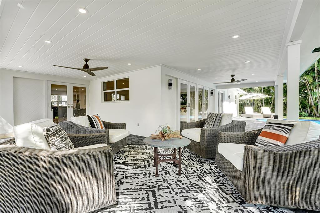 LAKE SHORE ESTATESLAKE ID - Residential