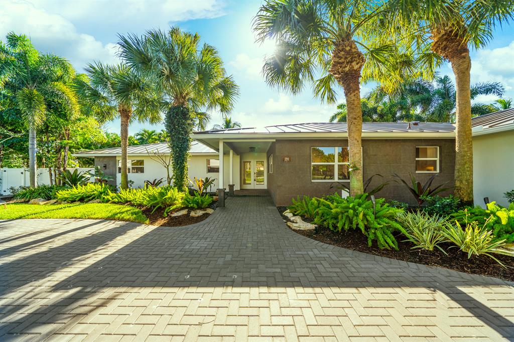 LAKE SHORE ESTATESLAKE ID - Residential