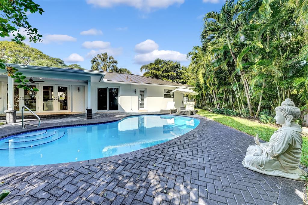 LAKE SHORE ESTATESLAKE ID - Residential