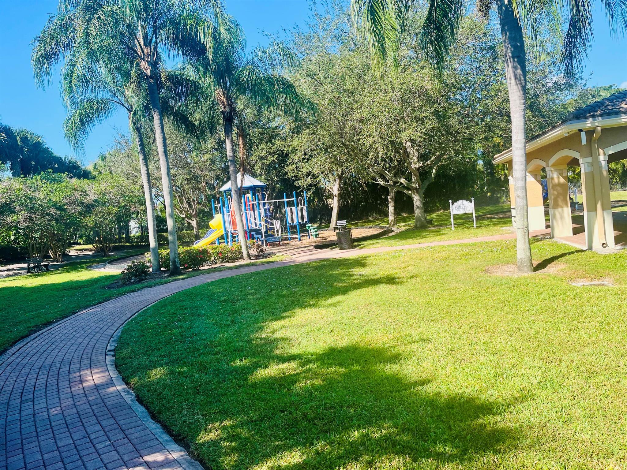 NAUTICA ISLES 3 - Residential