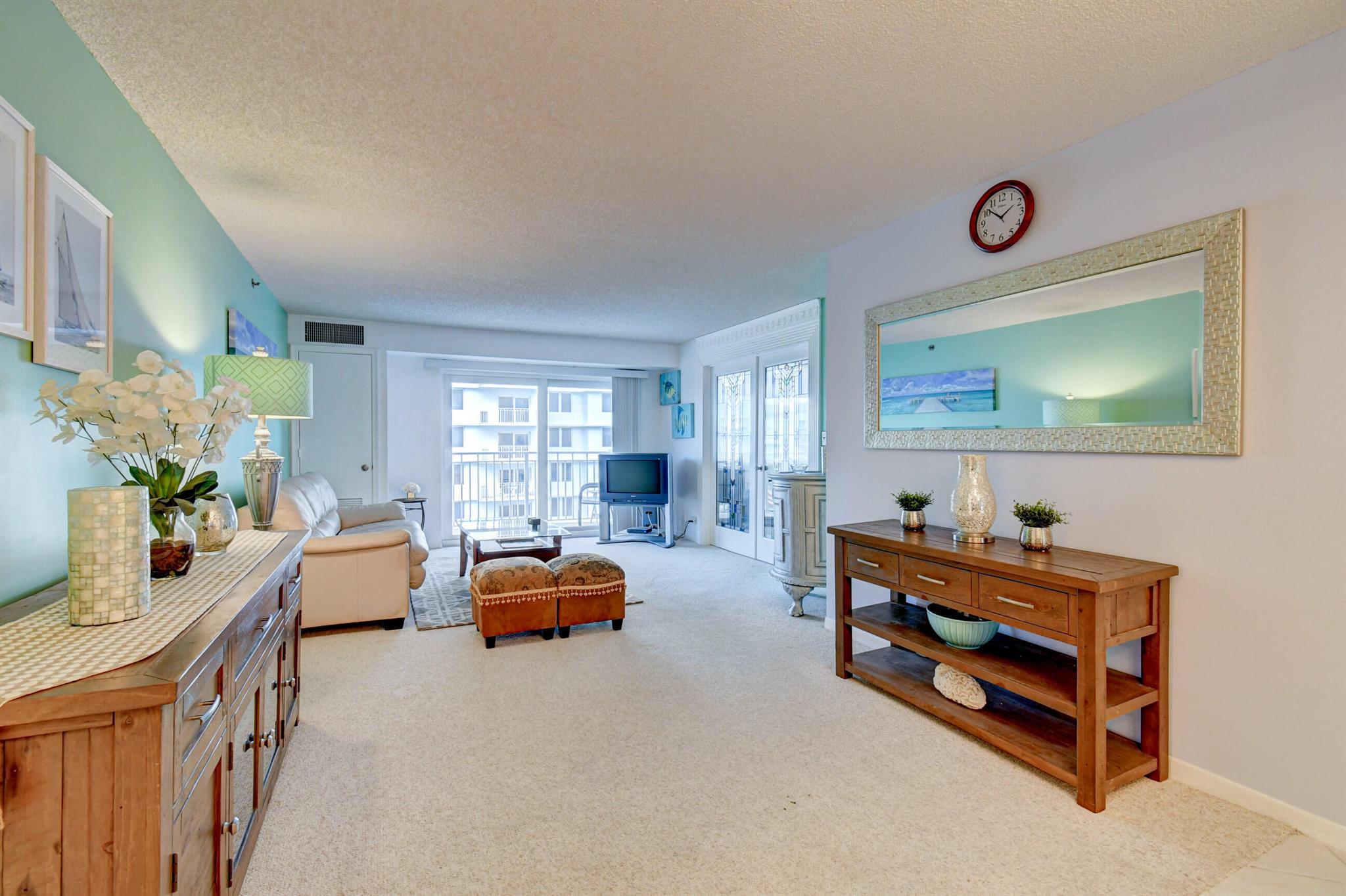 AMBASSADORS V SOUTH CONDO - Residential