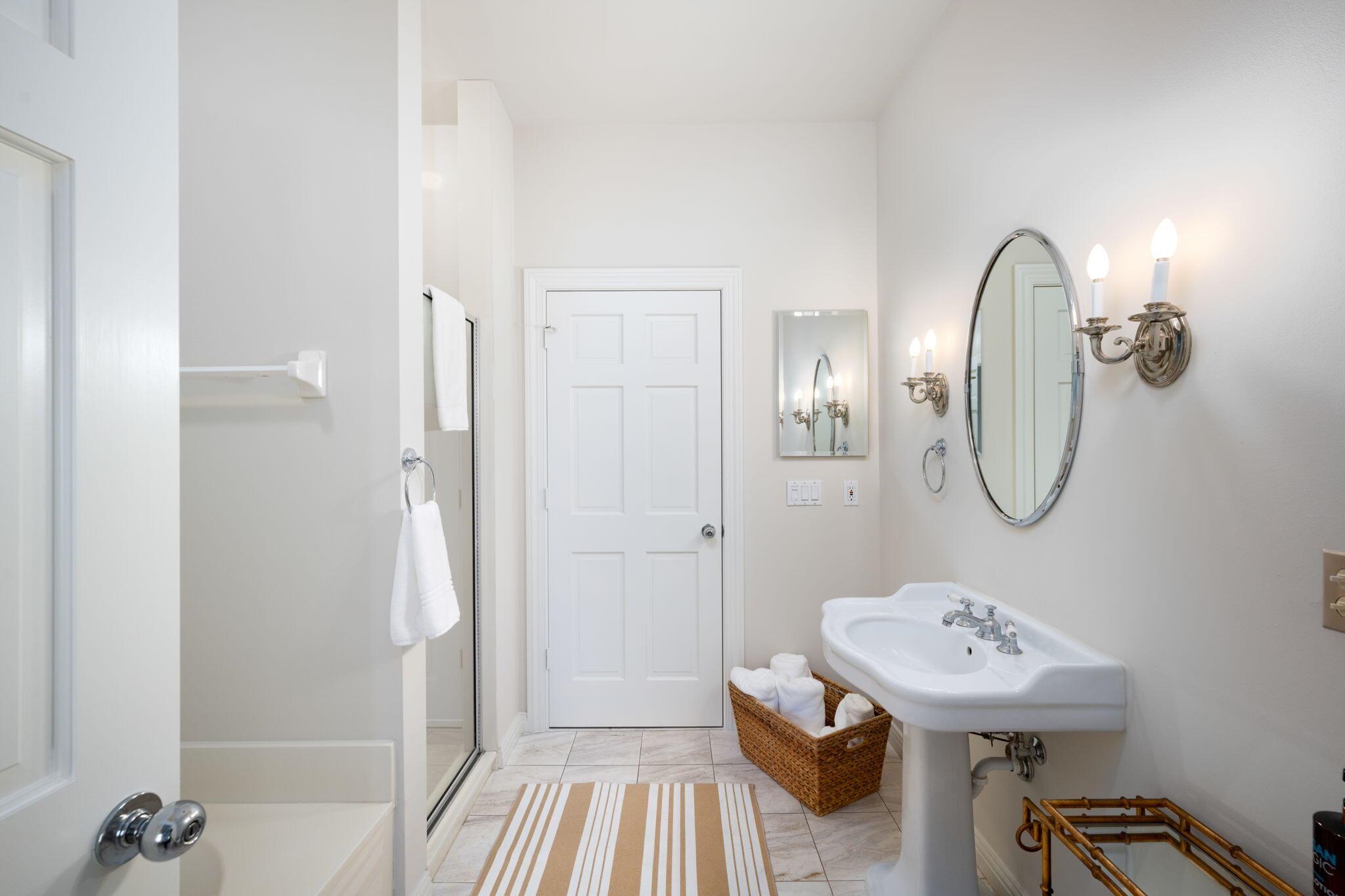 INDIAN BAY - Residential