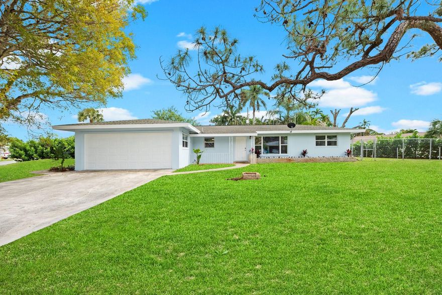 MOTIVATED SELLERS (within reason) This perfectly arranged single family ranch style home features 3 bedrooms, 2 bathrooms with the owners suite separated from the guest bedrooms and bathroom. Laundry/mud room off of the kitchen with large kitchen pantry closet. The dining room can be shifted and made in to a proper Florida sun room or extended dining room as it is currently presented. Located at a corner, this property has a huge front, side and backyard with enough room for a pool in the back or side yards. This home is located in the highly desired Chapel Hill/ Forest Hill area between I-95, near the hospital and the ocean.